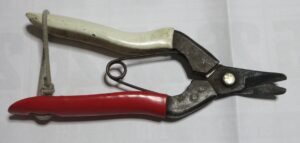 ミカンの収穫ハサミ