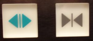 エレベーターの標識