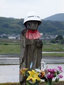益城町の津森神社沿いの道路